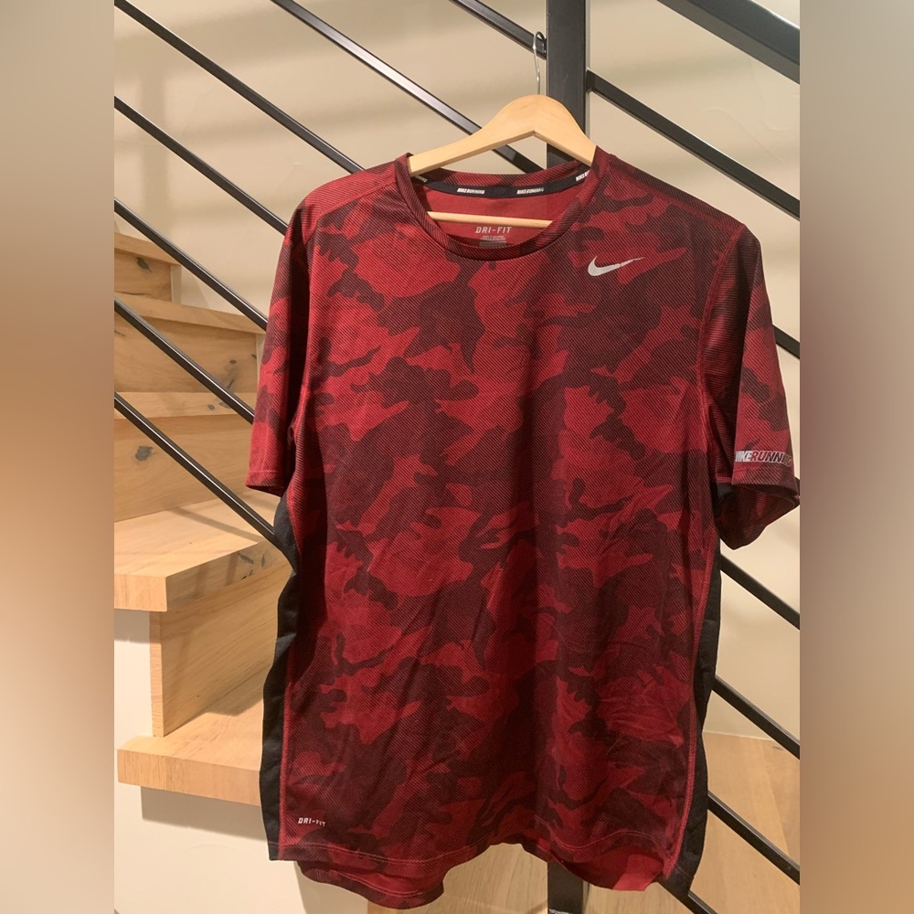 Men’s Nike Running Dri-fit Camo Athletic Shirt large